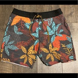 Billabong Boardshorts men’s size 33